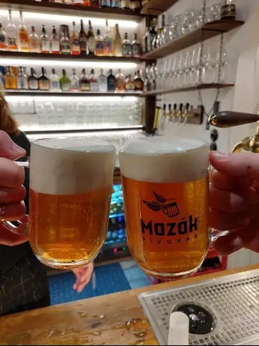 Pivo z pivaru Mazák v Mikulovském baru.